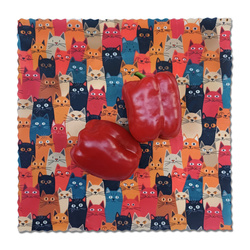 Voskovka "Kočky" velikost "L" 36 x 36 cm 1 ks.