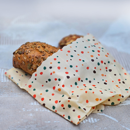 Voskovka "Barevné puntíky" velikost "M" 25 x 25 cm 1 ks.