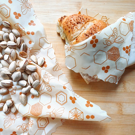 Voskovka "Včely" velikost "M" 25 x 25 cm 1 ks.